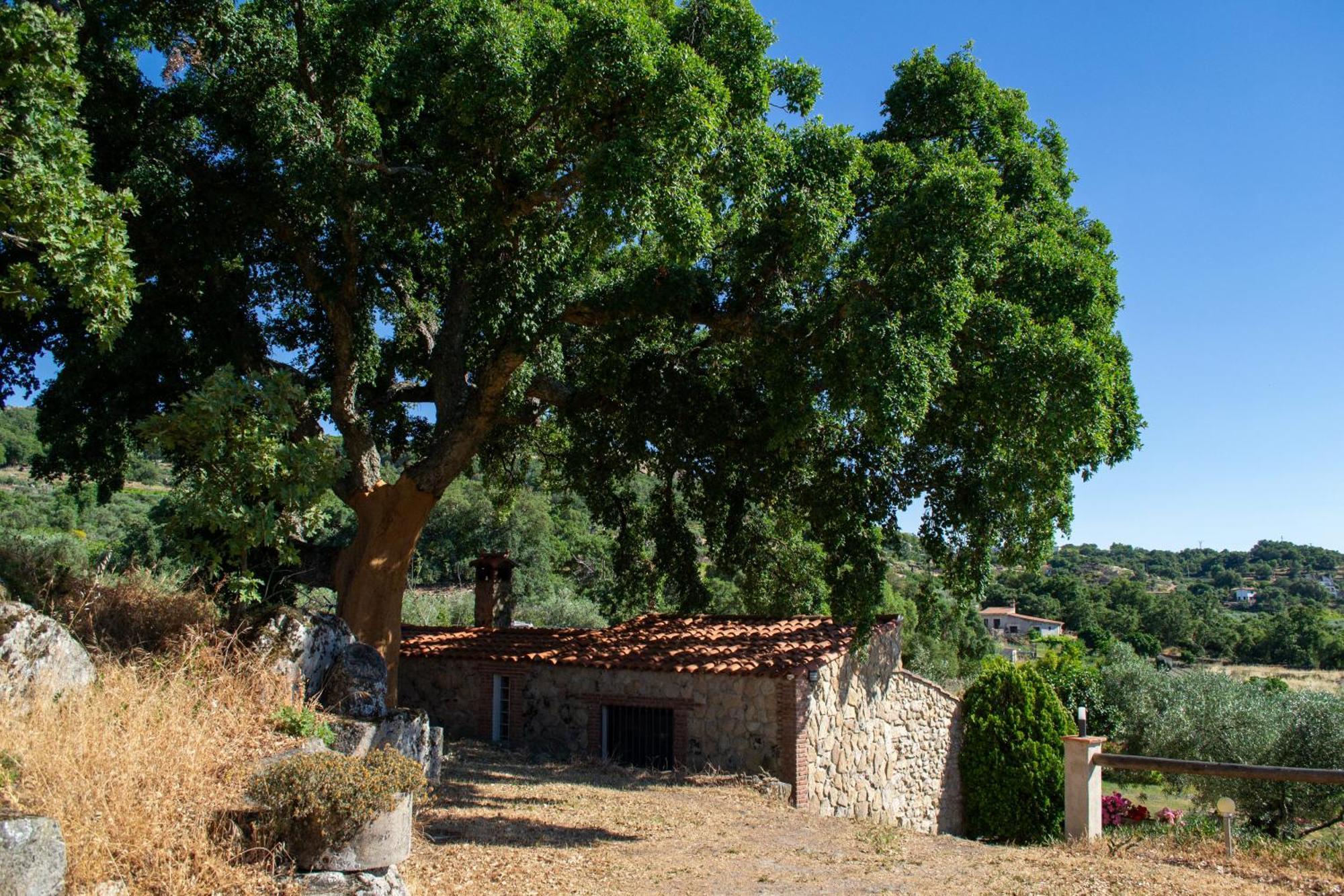 Casa Rural La Recuera Montanchez Luaran gambar