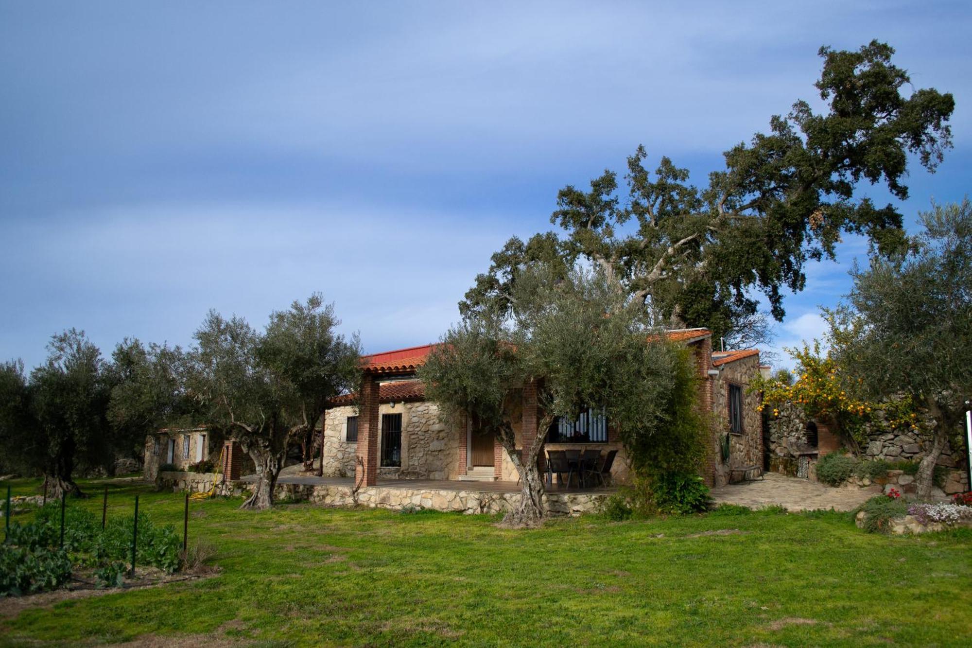 Casa Rural La Recuera Montanchez Luaran gambar