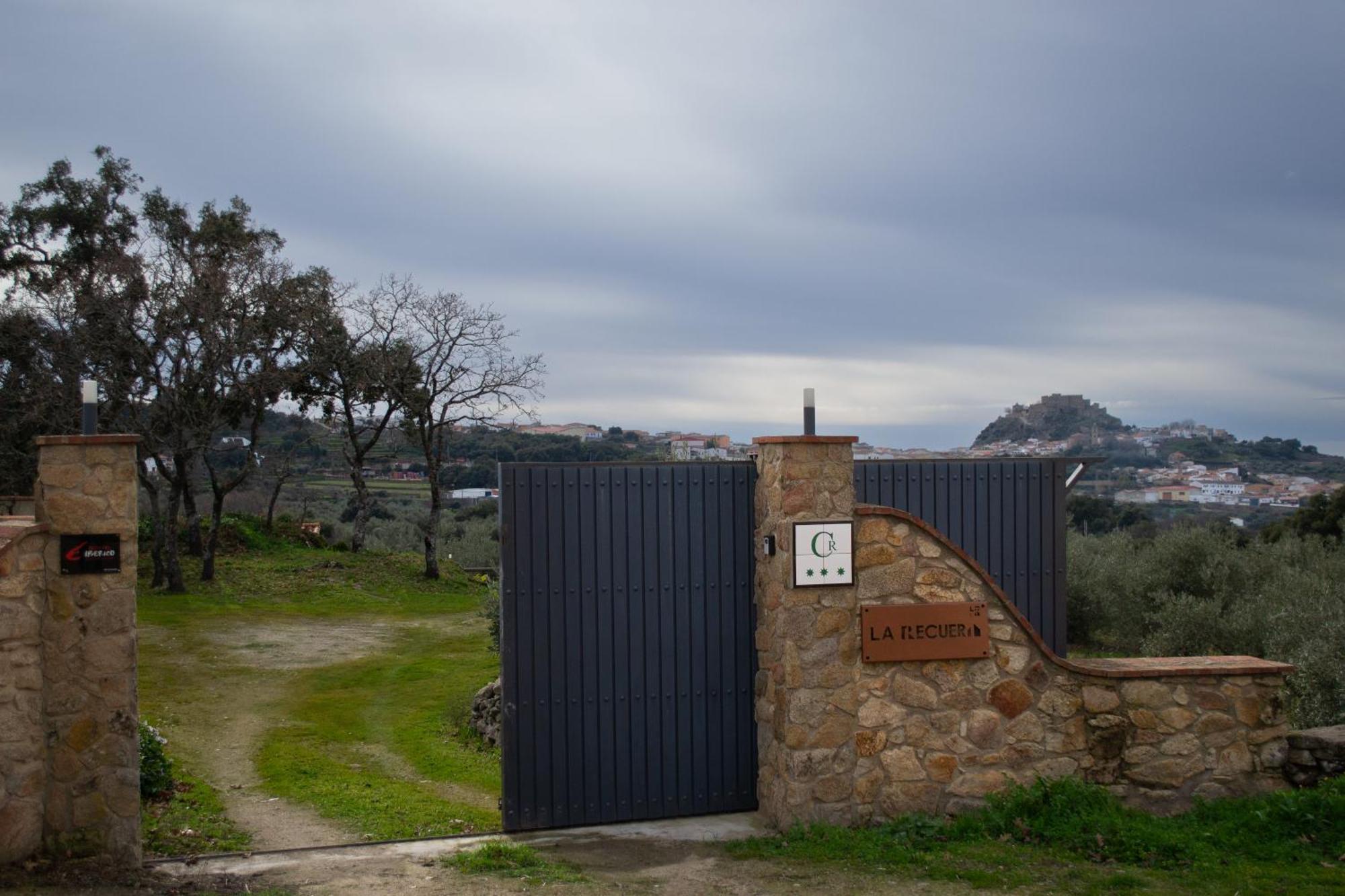 Casa Rural La Recuera Montanchez Luaran gambar
