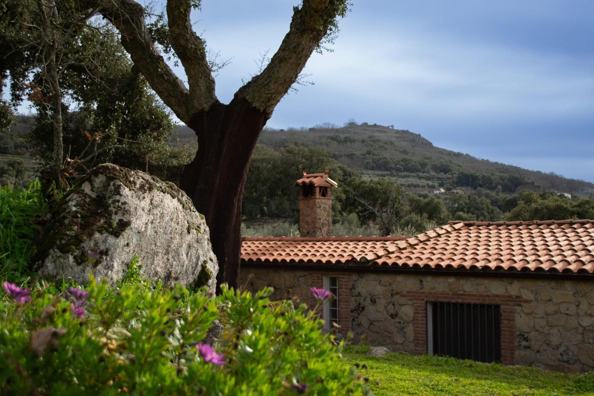 Casa Rural La Recuera Montanchez Luaran gambar